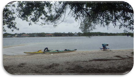 A group of people on a beach

Description automatically generated