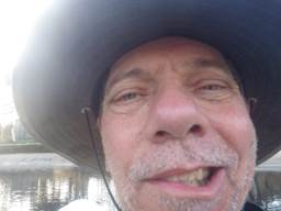 A person wearing a hat

Description automatically generated with low confidence